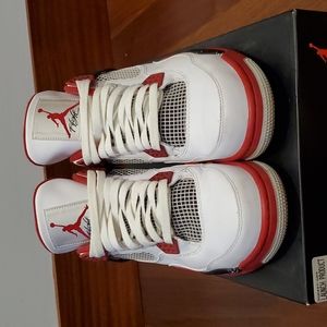 Air jordan 4 fire red 10.5